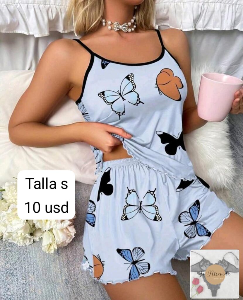 Conjunto de pijama con esp de mariposa