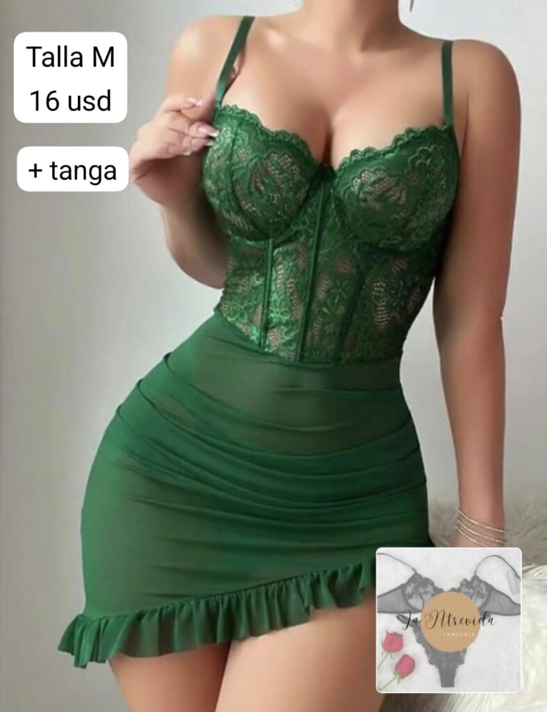 Babydoll de malla transparente y tanga